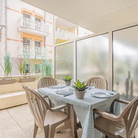 La Pause Bassin, Dans Le Centre * 아르카숑