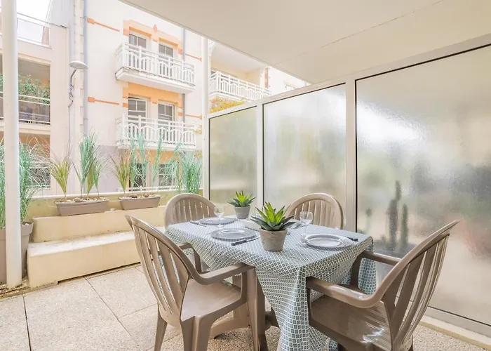 La Pause Bassin, Dans Le Centre * 아르카숑